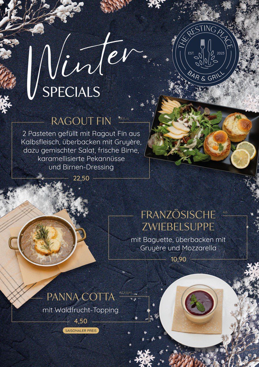 Pastete mit Ragout Fin Kalbsfleisch, Gruyere Birne, Pekannüssen, Französische Zwiebelsuppe, Panna Cotta mit Waldfruchtdressing